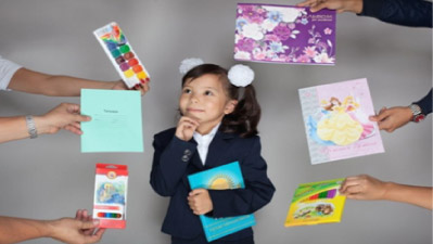 Сбор школьных принадлежностей для детей Донецка