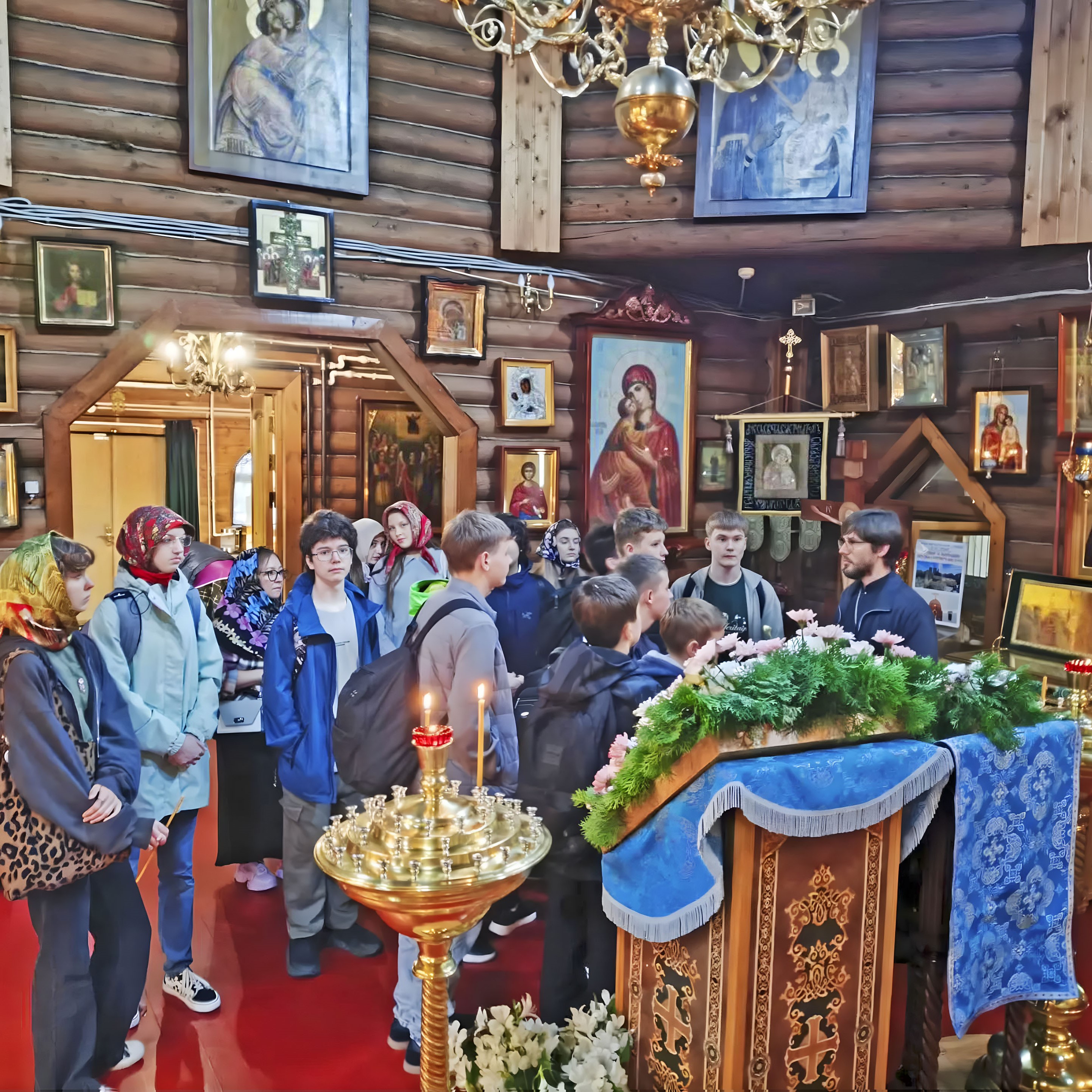 Школьники в храме: урок живой истории